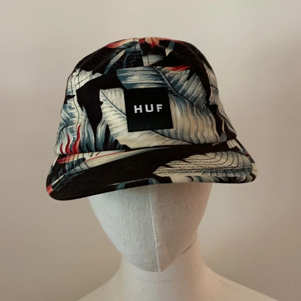 NWOT HUF Birds of Paradise 5 Panel Hat - Picture 1 of 3